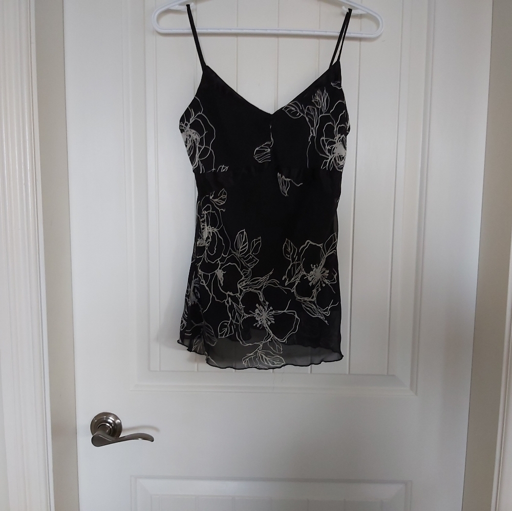 LIKE NEW! LE CHATEAU TOP/ B2B
